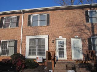 1417 King Charles Dr, Clemmons, NC 27012