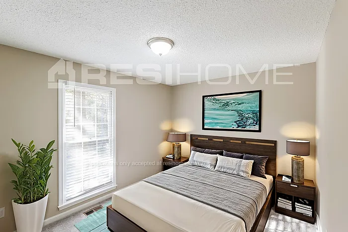 1028 Independence Ct — Photo 9