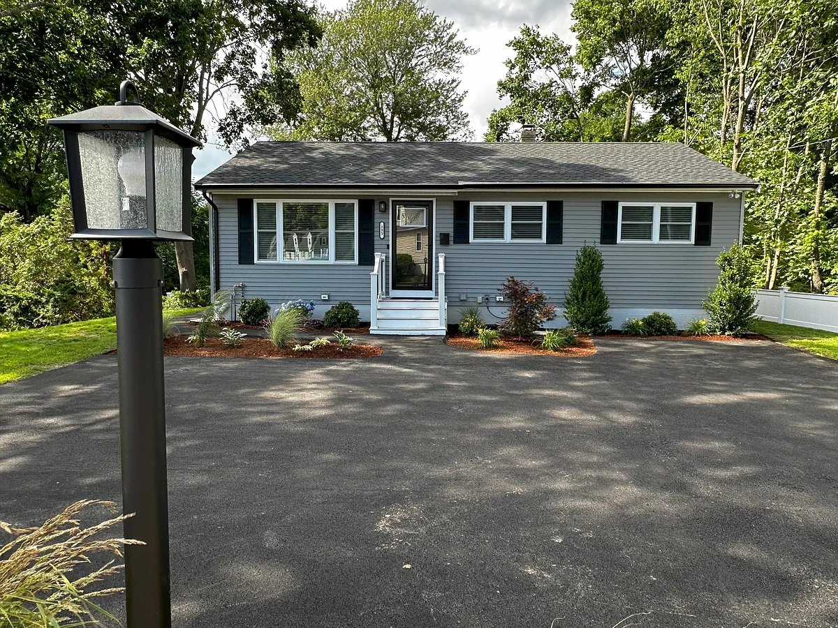 Front of house - 193 Beaver St