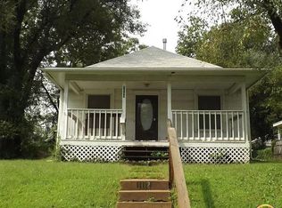 1117 SW Woodward Ave, Topeka, KS 66604