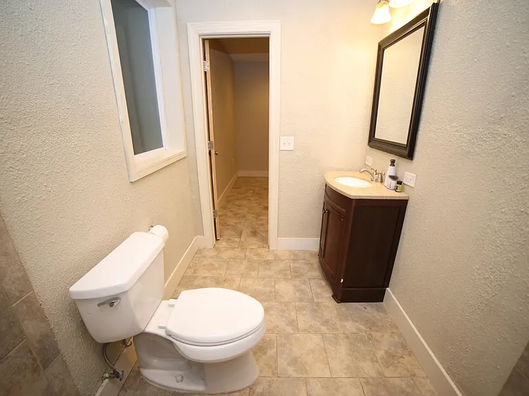 1760 Tiffany Pines Cir W — Photo 24