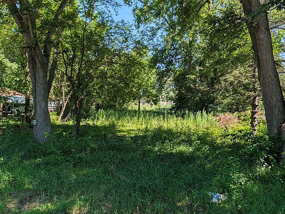 3rd image of 3604 E 35th Pl