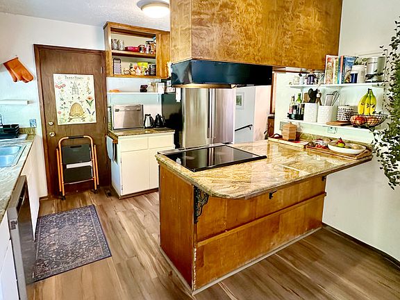 Bar Area off Kitchen