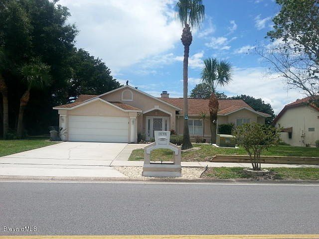 3739 Oakhill Rd