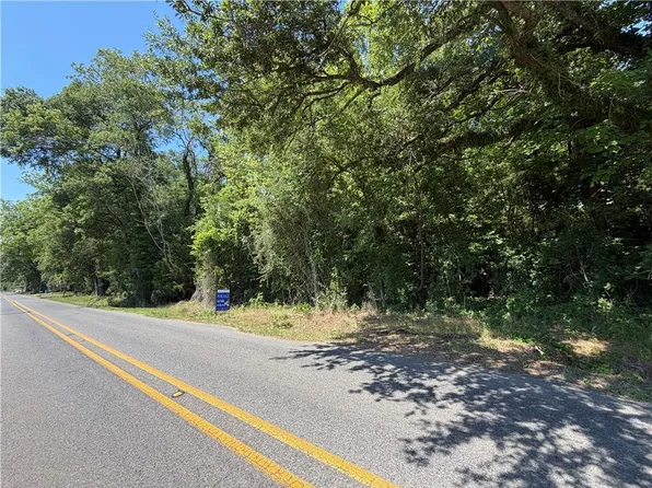 2725 Enterprise Rd, Alexandria, LA 71303
