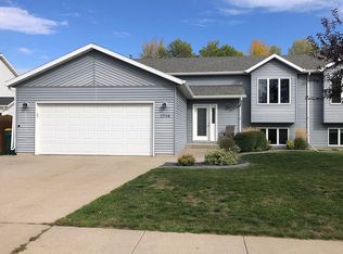 1014 4th Ave W, West Fargo, ND