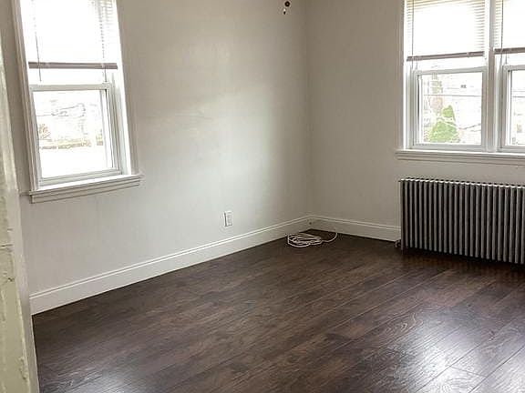 5th image of 615 Broadway