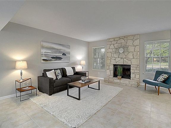 4th image of 700 Mistywood Cir
