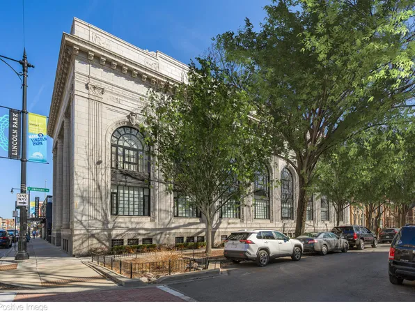 1425 W Fullerton Ave #4S, Chicago, IL 60614