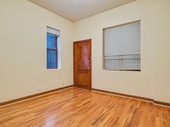 3rd image of 2622 N Wilton Ave #9ntue9pnp