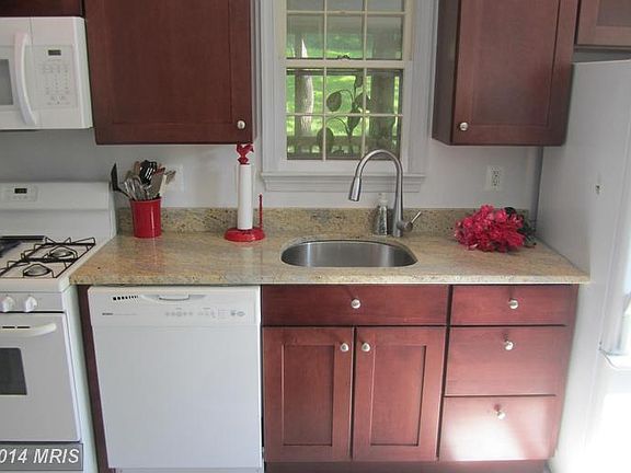 5th image of 6927 Westlawn Dr