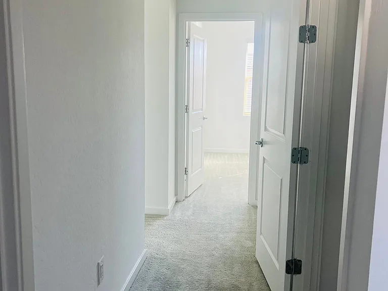 3010 N Majestic Ct — Photo 8