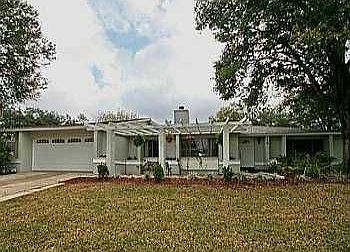Home in Desirable Highlands of Winter Springs