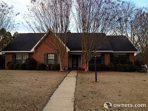 1st image of 305 Greenbriar St