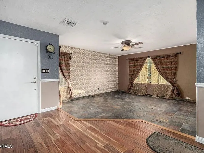 3 bed, 2.0 bath, 1710 sqft, $3,595 — Photo 4