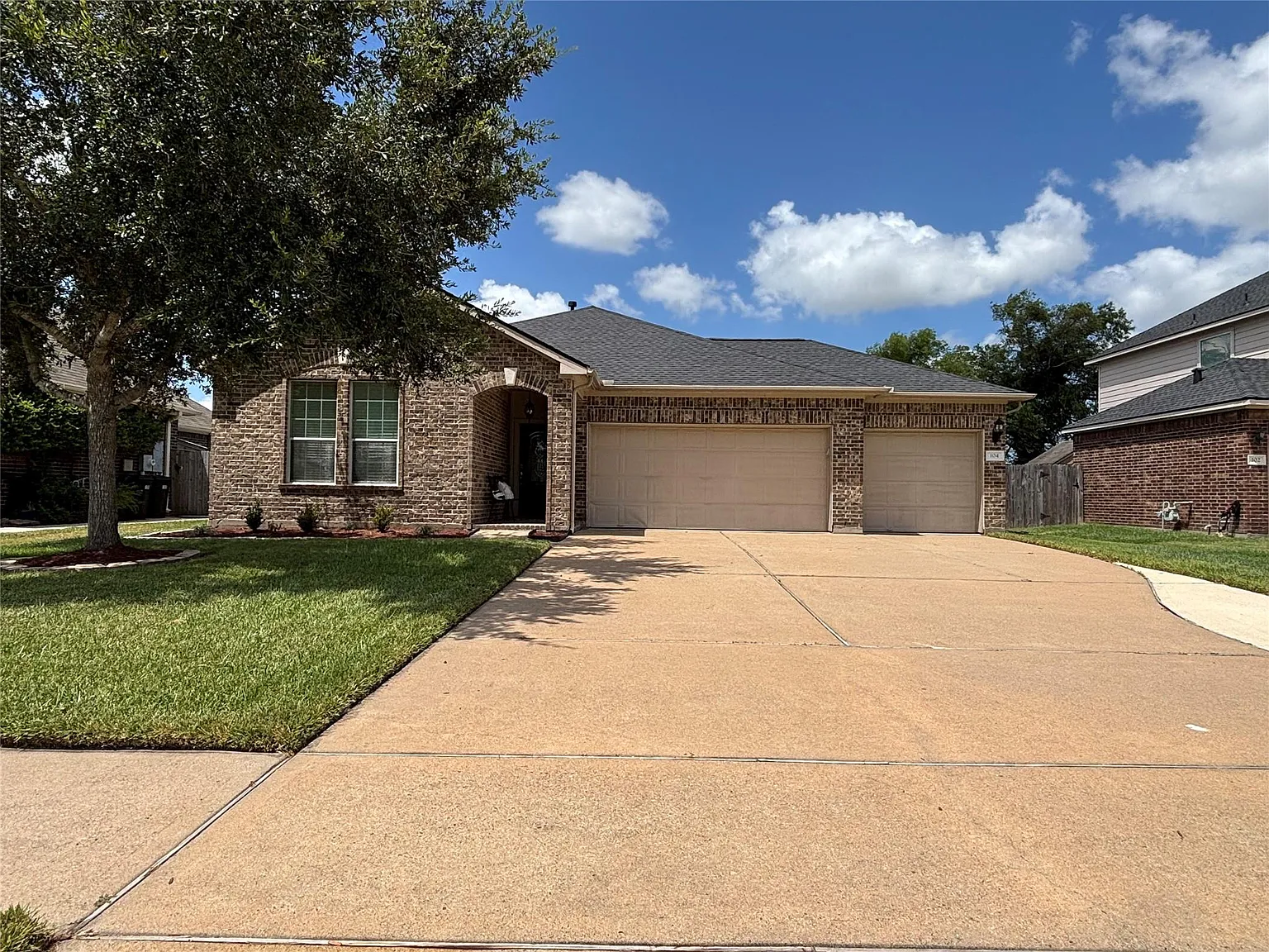3 bed, 2.0 bath, 1848 sqft, $2,495 — Photo 1