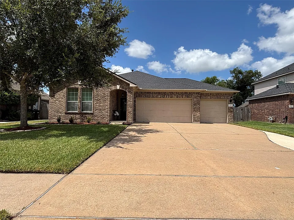 104 Avery Springs Ln