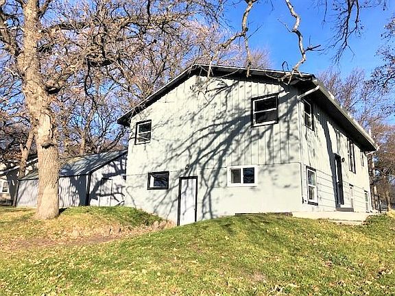 4th image of 336 Woodlawn Ave