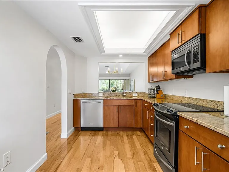 701 Augusta Blvd #8 — Photo 12