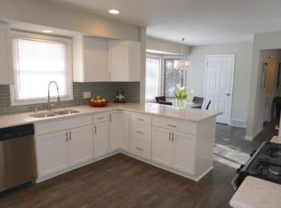 9015 Greenacre Ct, Greendale, WI 53129