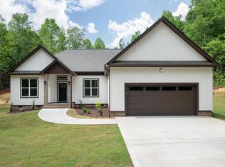 345 Jordan Creek Farm Rd, Wellford, SC 29385