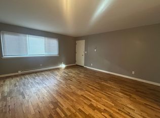 119 Valley St APT 1, Seattle, WA 98109
