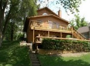 3974 Hillcrest Dr, Highland, MI