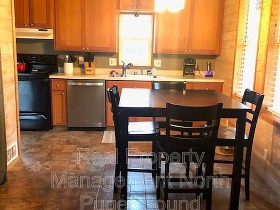 4th image of 217 Kowntee St