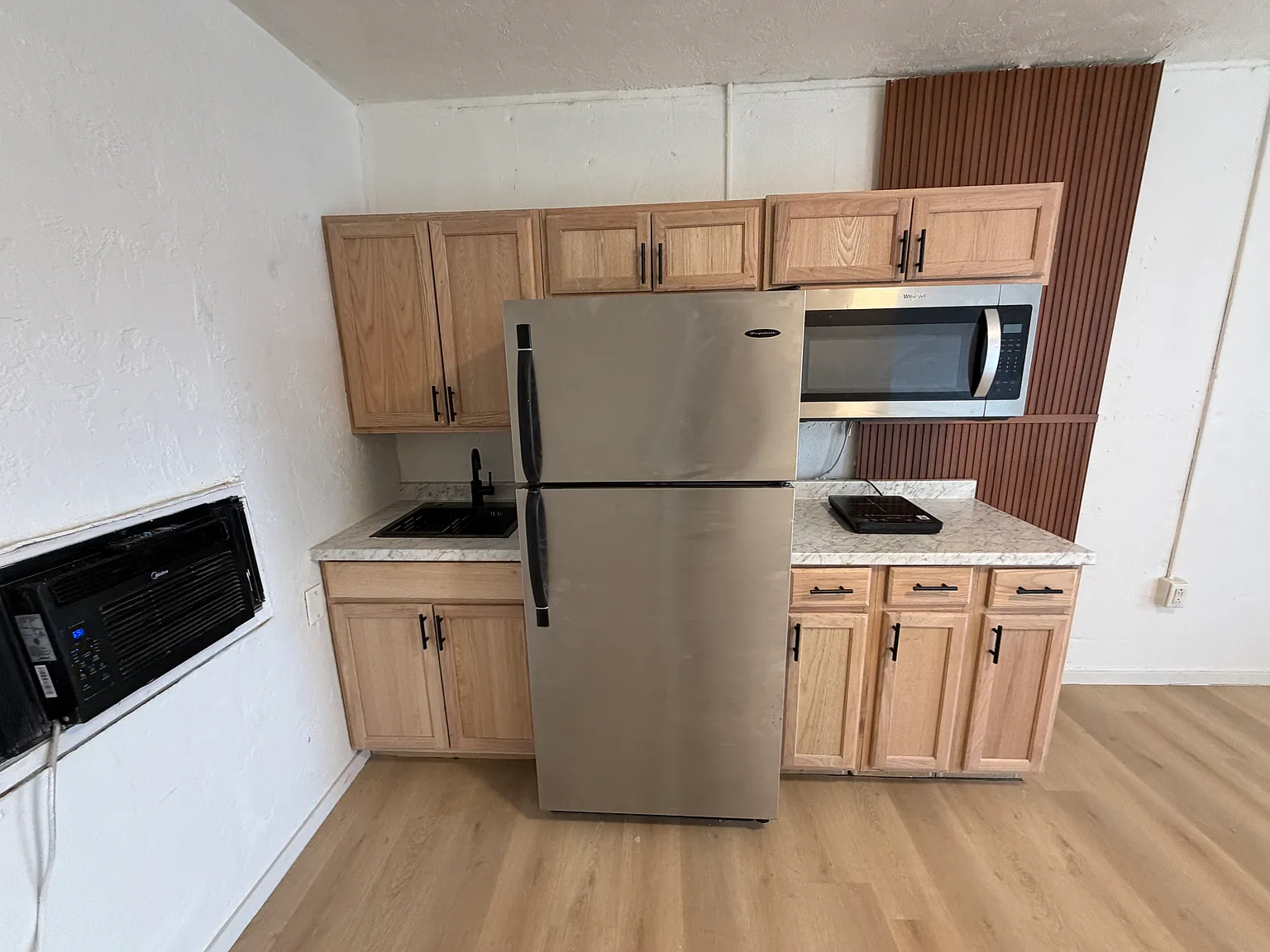 Studio, 280 sqft, $1,100 — Photo 3