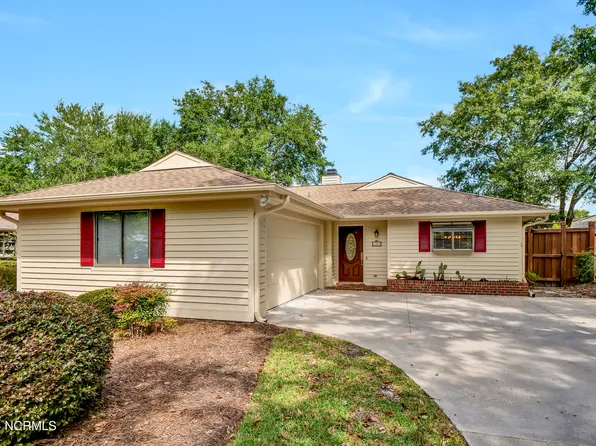 1207 Two Mile Circle W, Wilmington, NC 28405