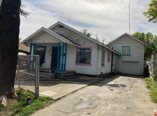 1014 W 11th St, Merced, CA 95341