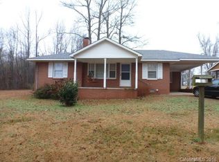285 Ramblin Rd, Heath Springs, SC 29058