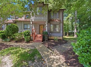 112 Inland View Dr, Newport News, VA 23603