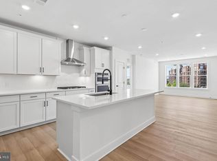 1121 Fortune Ter #303, Potomac, MD 20854