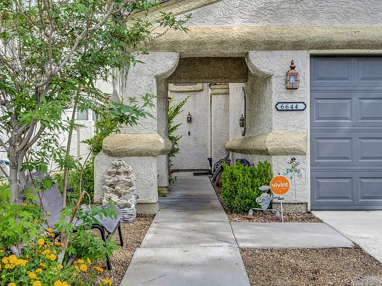 6644 Pepperidge Way — Photo 17
