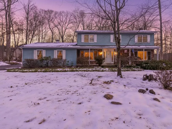 9 Brook Place, Wappingers Falls, NY 12590