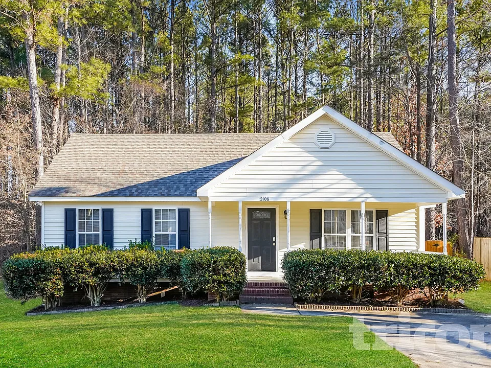 2108 Ballston Pl