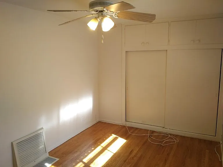 842 Sunset Blvd #4 — Photo 11