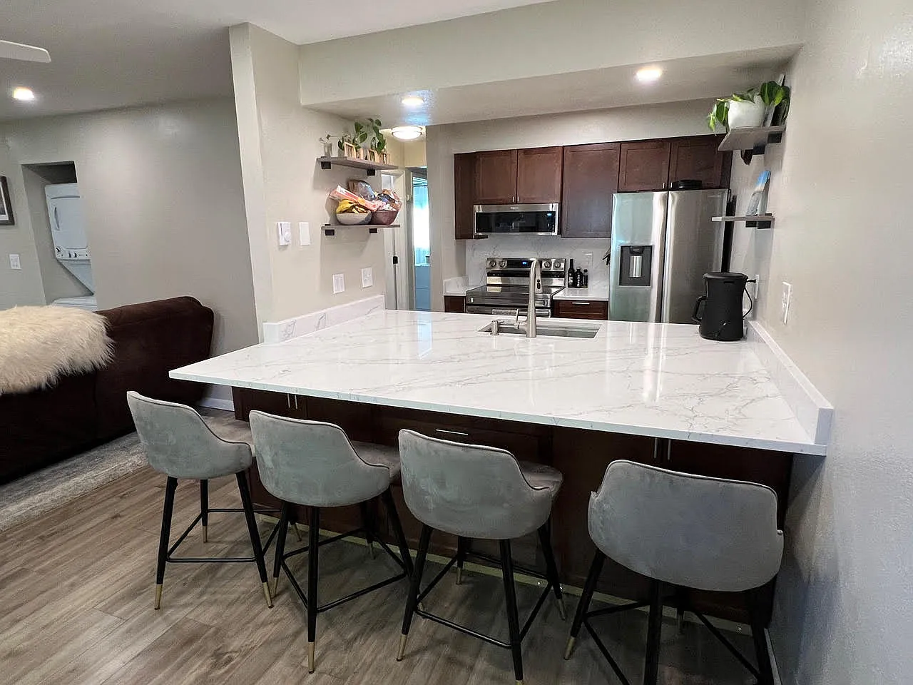 2 bed, 833 sqft, $2,900 — Photo 2