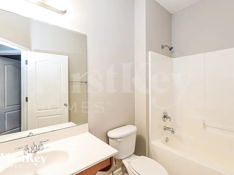 120 Summit Point Dr — Photo 14