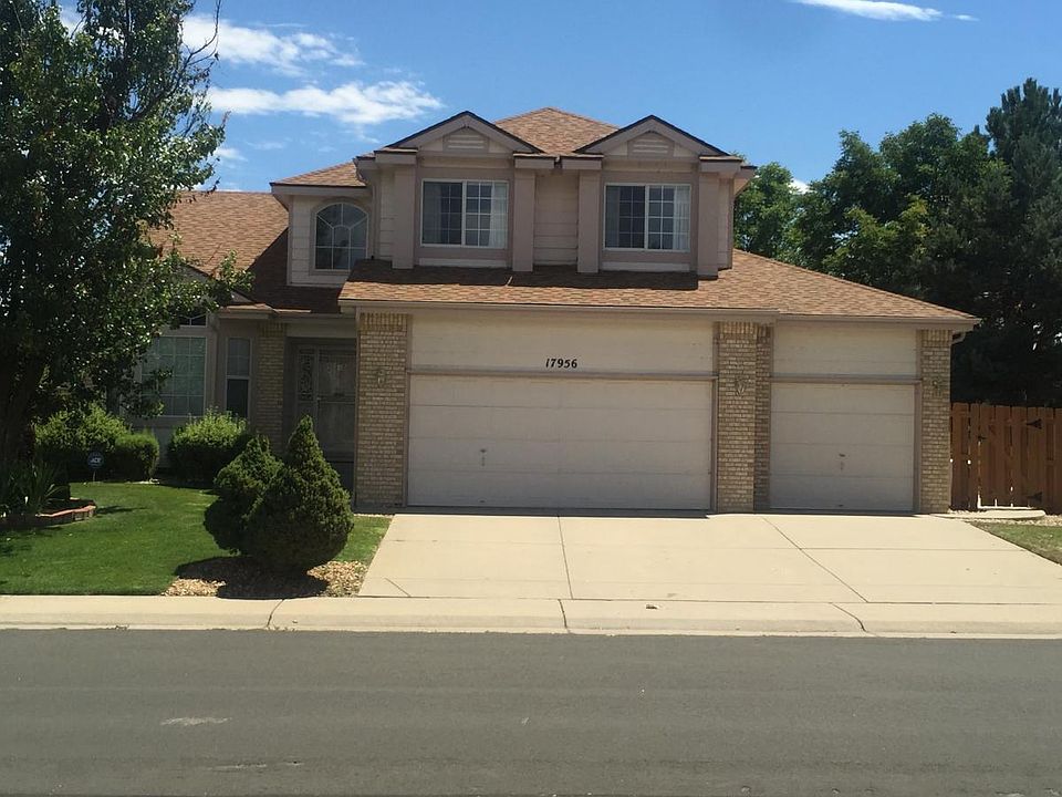 3 car garage!!!
