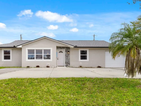 135 SW Ridgecrest Drive, Port St Lucie, FL 34953