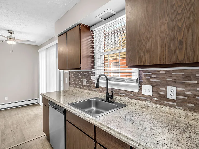 298 Mentor Ave — Photo 11