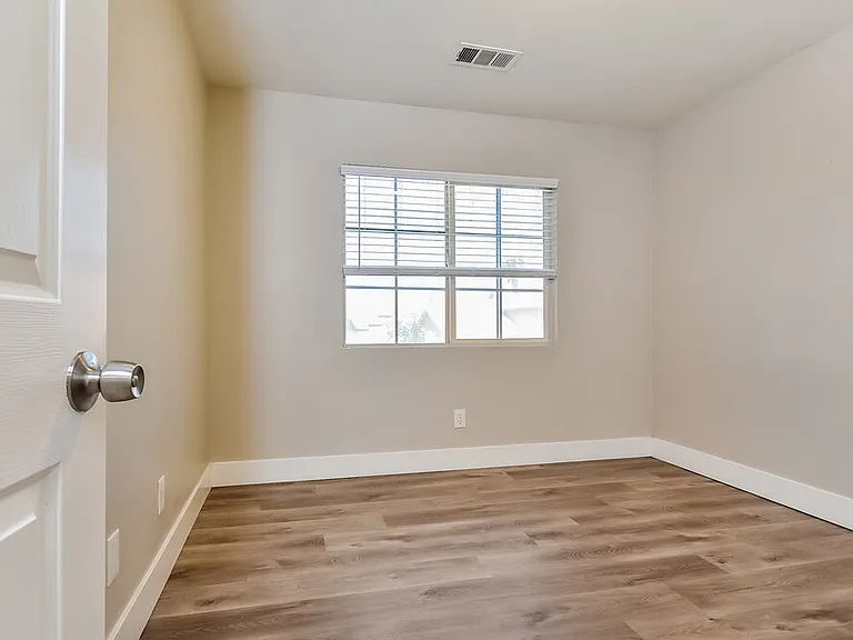 9854 Silver Chaps Ct — Photo 13