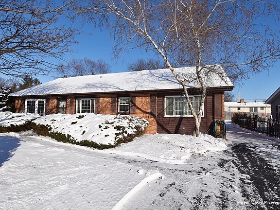 2nd image of 407 Harmony Dr