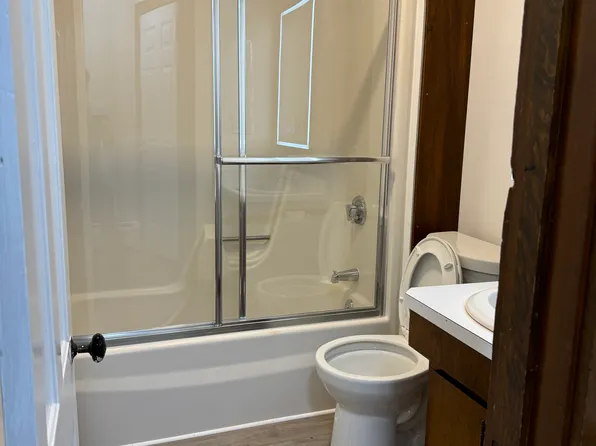 (undisclosed Address), Pittsfield, MA 01201