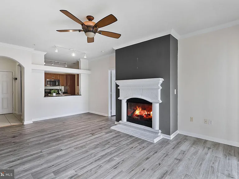 12925 Centre Park Cir #301 — Photo 7