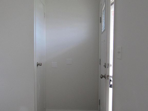 2nd image of 65 Vinewood Ct