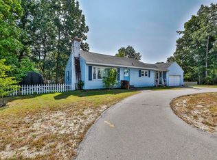 201 Central St, Hudson, NH 03051