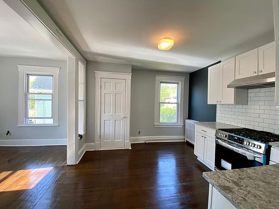4th image of 185 Depew Ave Floor 2